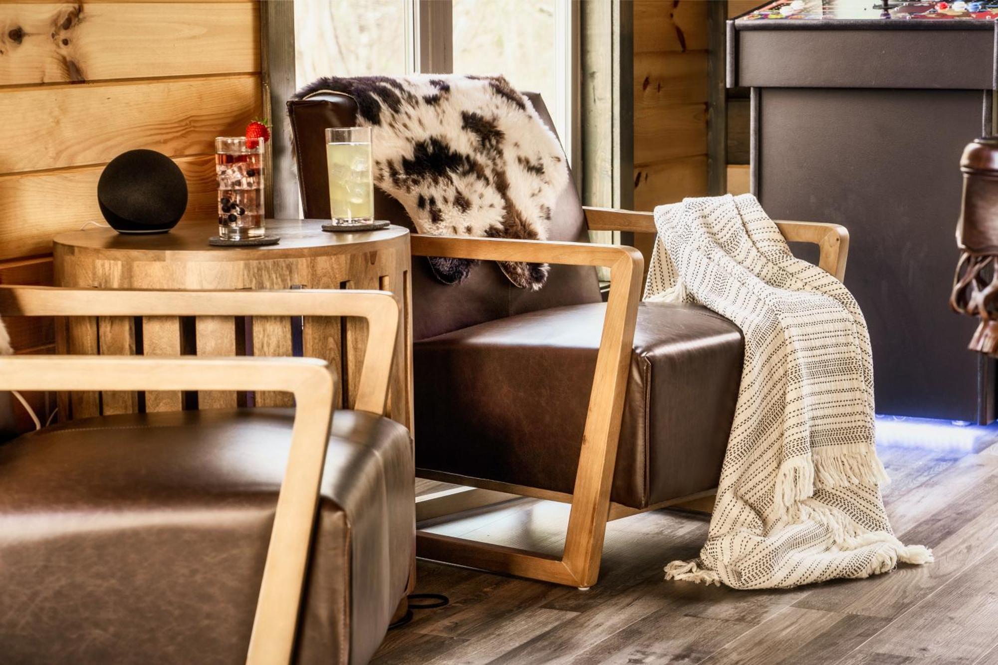 Mountainscape - Brand New Cabin W Views - Hottub - Firetable - Ps5 - Pooltable - 3 Pools แกตลิงเบิร์ก ภายนอก รูปภาพ
