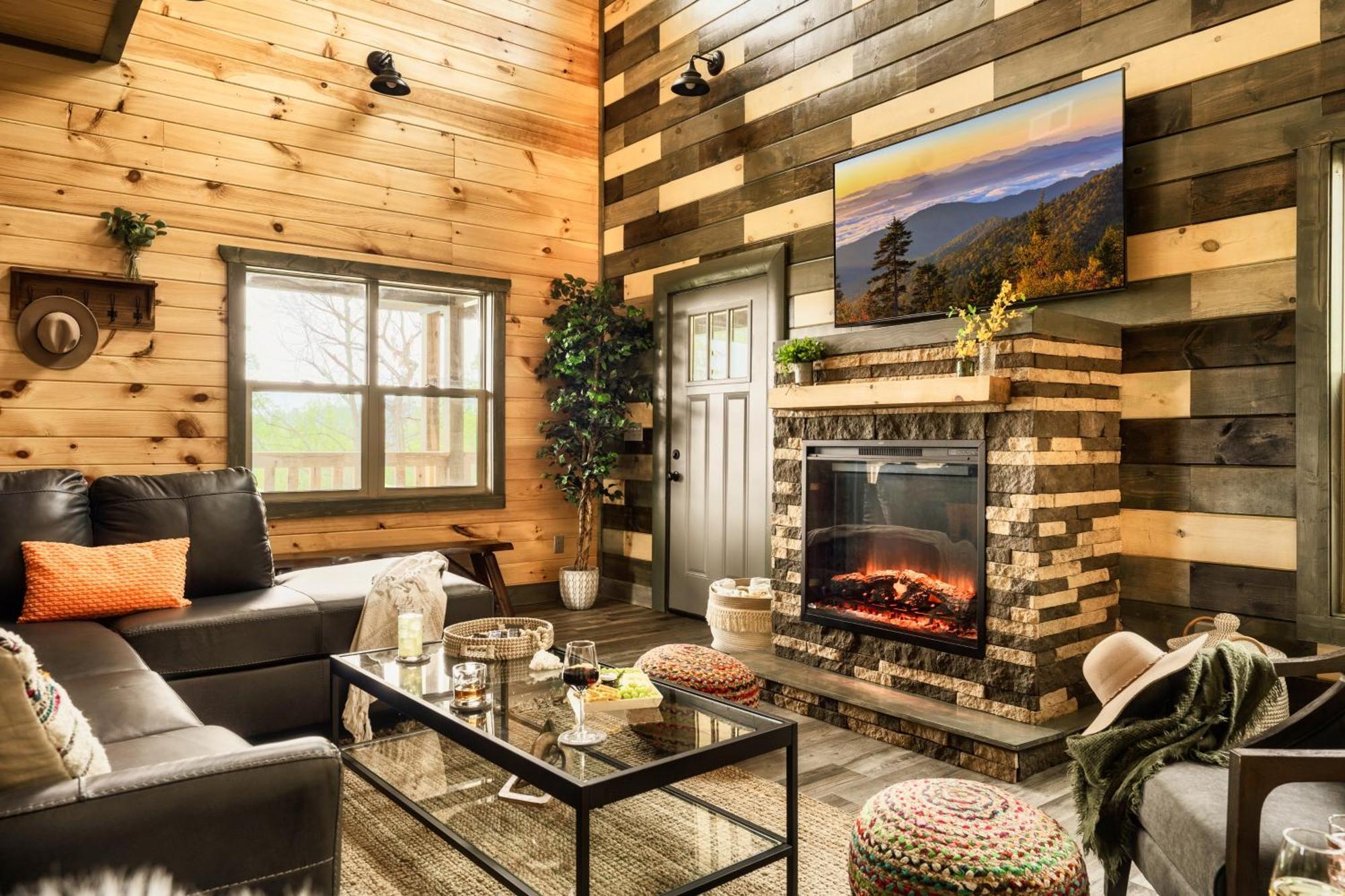 Mountainscape - Brand New Cabin W Views - Hottub - Firetable - Ps5 - Pooltable - 3 Pools แกตลิงเบิร์ก ภายนอก รูปภาพ